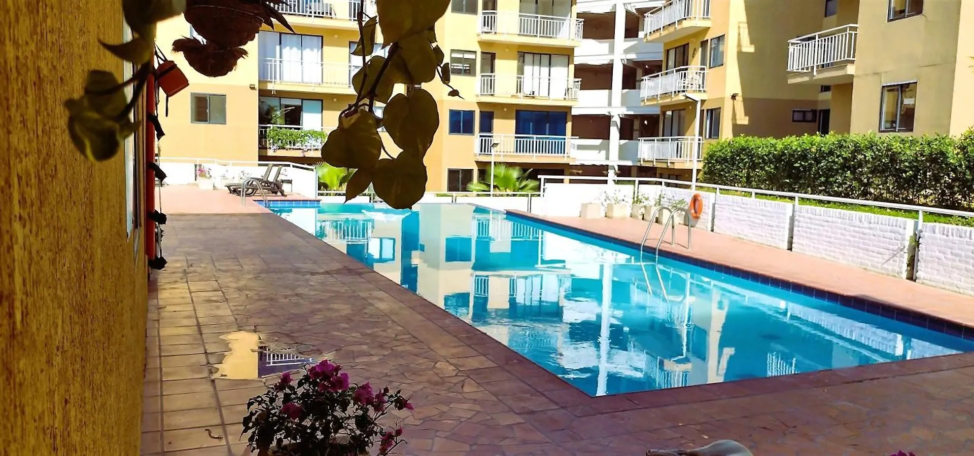 Mi Terruno: Beachside Apartment with Pool in Santa Marta